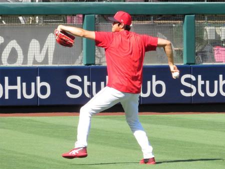 ８日ぶりにキャッチボールをした大谷（撮影・小林信行）