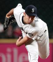 アストロズ戦に先発したマリナーズ・菊池＝シアトル（共同）