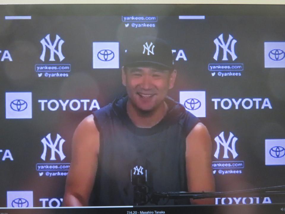 オンライン会見で笑顔を見せる田中（撮影・小林信行）