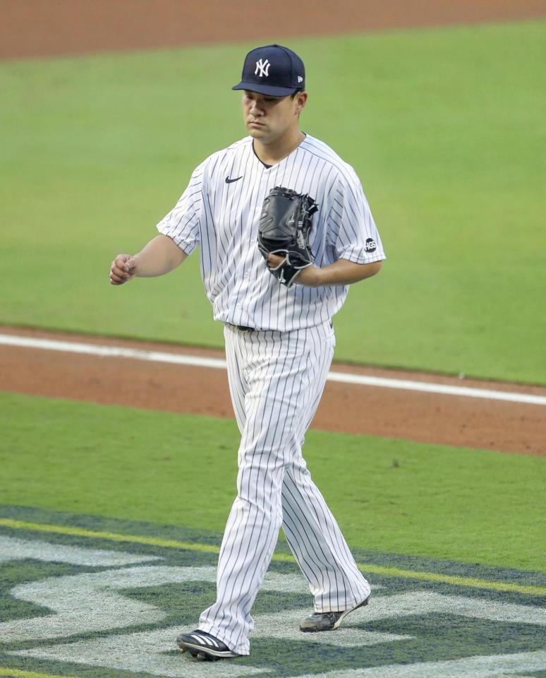 　５回途中、降板する田中（共同）