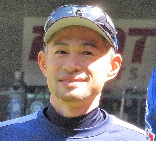 イチロー氏が紅白戦に出場　コロナ禍人数制限で代役　左飛に悔しさ全開