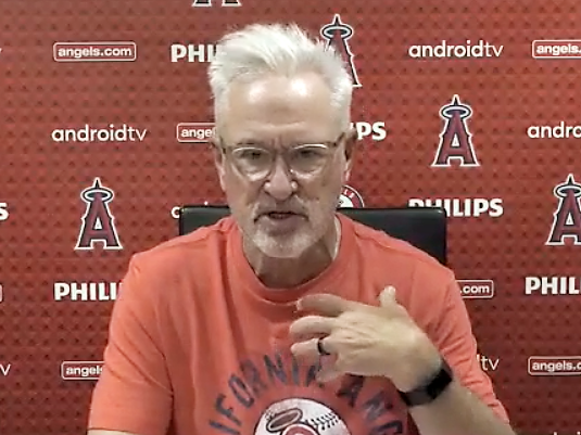 　試合前の会見で大谷の休養について話したマドン監督