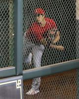 　試合前、ブルペンで投球練習するエンゼルス・大谷＝ヒューストン（共同）