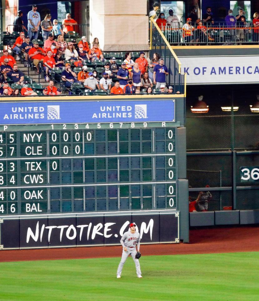 大谷 三刀流 志願の左翼でメジャー初守備 全力疾走６号ソロも 大リーグ デイリースポーツ Online