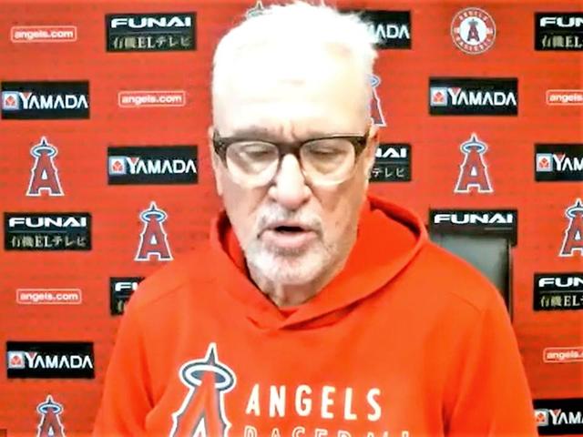 大谷、右肘付近に１５０キロ死球　あすの登板は未定　指揮官「痛みがある」