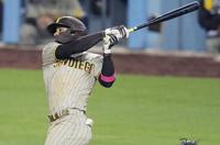 　タティス（共同）