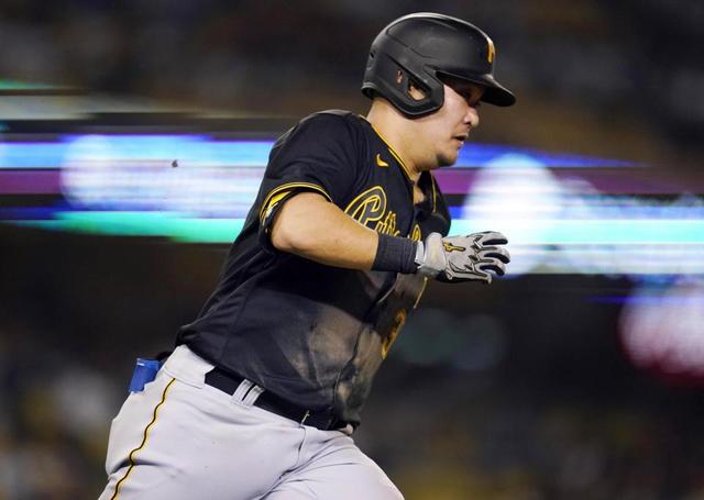 パイレーツ・筒香 初の4番で鮮やか二塁打