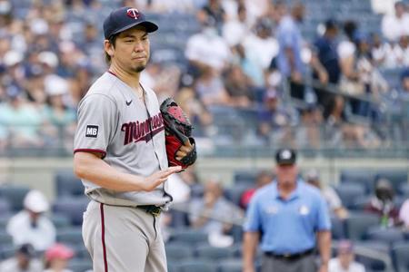 　４回１／３を５失点で５敗目を喫した前田（ＡＰ＝共同）