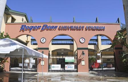 　米大リーグのカージナルスとマーリンズがキャンプで使用する予定だった球場＝２月２８日、フロリダ州ジュピター（共同）