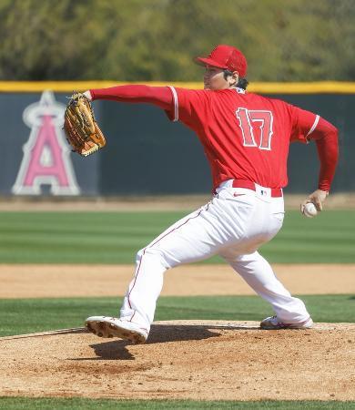 大谷、２２日に実戦初登板オープン戦か練習試合で