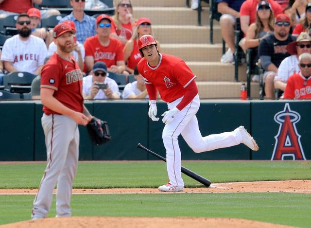 エンゼルス大谷　ＯＰ戦初出場で初ヒット　指揮官「しっかり動けていた」