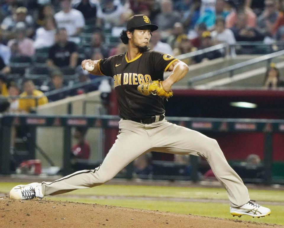 ダイヤモンドバックスとの開幕戦に先発したパドレスのダルビッシュ＝フェニックス（共同）