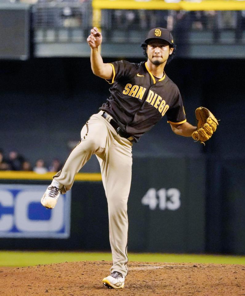 　ダイヤモンドバックスとの開幕戦に先発し、６回を無安打無失点と好投したパドレスのダルビッシュ＝フェニックス（共同）