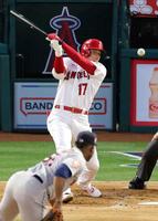 　１回、遊ゴロに倒れる大谷