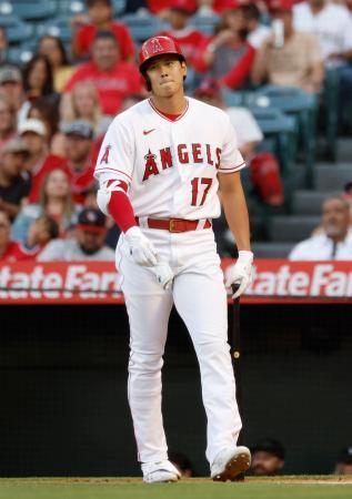 大谷、２番で４打数無安打加藤は代走で出場
