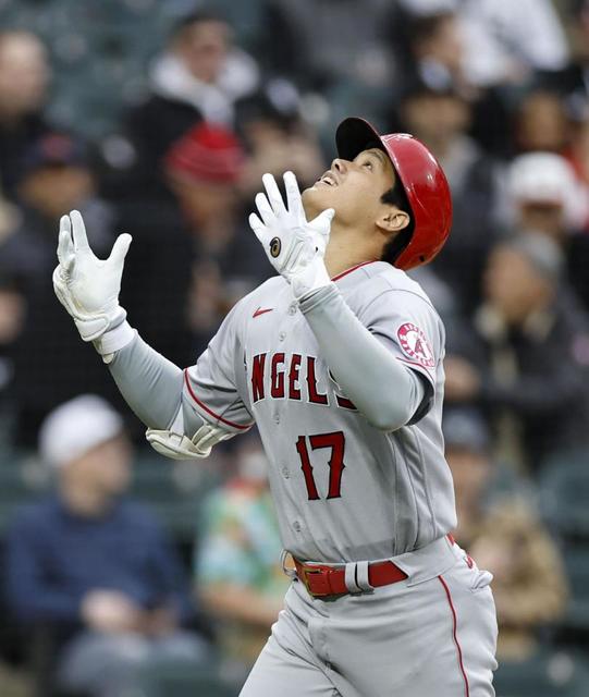 大谷、今季初４番で４号含む２安打　打って走って３得点　チームは６連勝で首位堅守