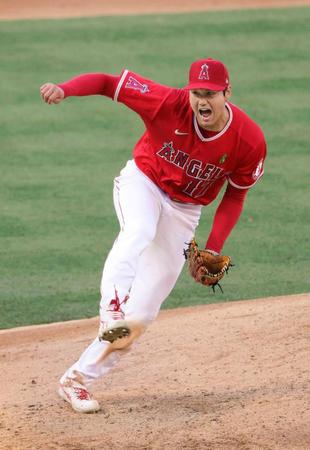 　気迫の投球で６回１失点の大谷（共同）