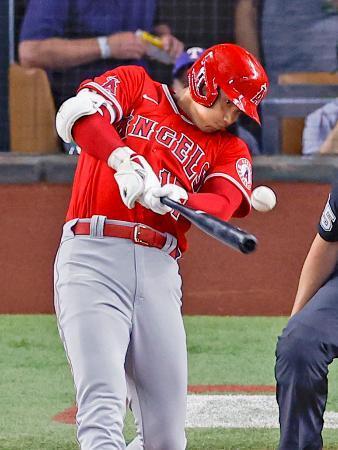 大リーグ、菊池が２勝目大谷１安打１打点