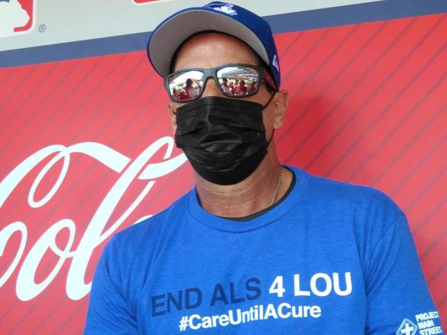 大谷に奇策“外野手４人シフト”　敵将「単打ＯＫ。外野の間を抜かせないため」