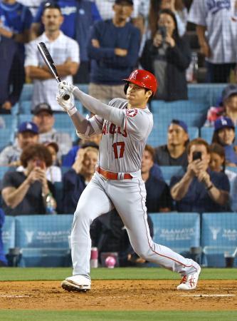 大谷、１０試合連続安打最終打席に三塁打