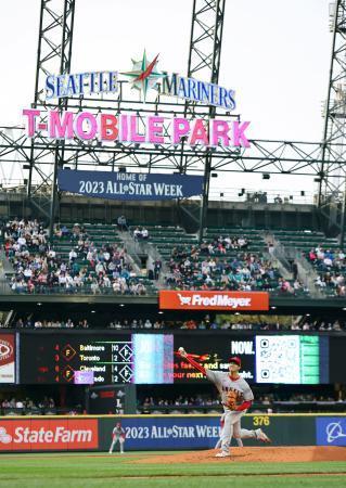 　マリナーズ戦に先発登板し、６回無失点の好投で５勝目を挙げたエンゼルス・大谷＝シアトル（共同）