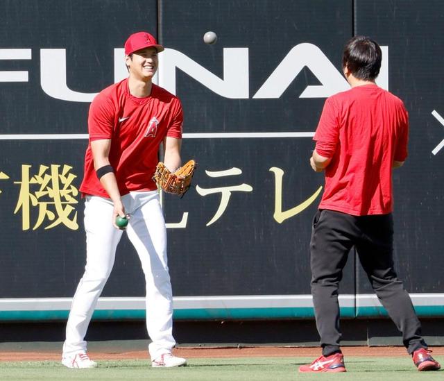 大谷翔平「２番・ＤＨ」で出場へ　メジャー５２勝元同僚右腕と３年ぶり対決で２６号なるか