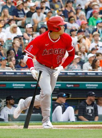 大谷は４打数２安打タイガース戦、チーム敗れる