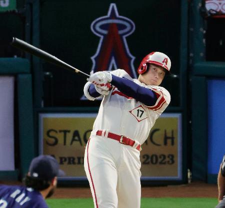 大谷は１安打、連敗止める菊池５勝目、鈴木途中出場