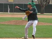 　守備練習で華麗なフィールディングを披露した藤浪（撮影・小林信行）