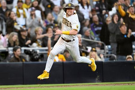 クロネンワースと契約７年延長　大リーグ、パドレス