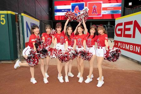 　エンゼルスタジアムでパフォーマンスを披露した楽天ガールズ（提供：Ｌｏｓ　Ａｎｇｅｌｅｓ　Ａｎｇｅｌｓ）