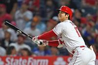 　９回、３３号ソロを放つ大谷