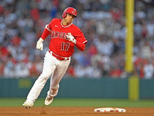 エンゼルス・大谷　両リーグ単独トップ７本目の三塁打放つ　連続安打試合は７に