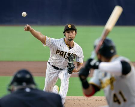 前田、１失点で勝敗付かず　ダルビッシュ８勝目なるか