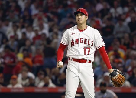 　ジャイアンツ戦に先発した大谷（共同）