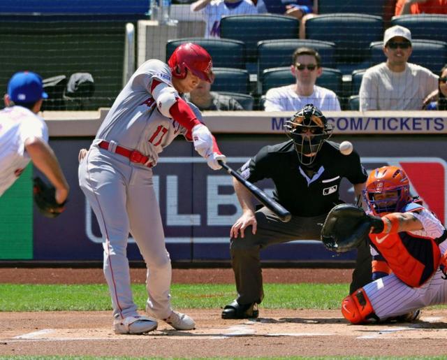 大谷翔平に今度は「何も壊しちゃダメよ、ショウヘイ」第１打席でメッツが爆笑メッセージ　前日にＬＥＤビジョン破壊