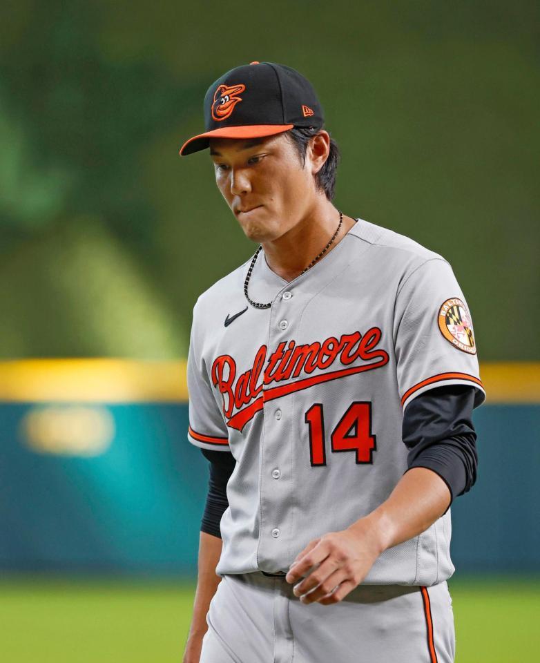 　８回途中、降板する藤浪