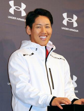 　イベントでファンの質問に笑顔で答えるレッドソックスの吉田正尚＝２日、大阪市