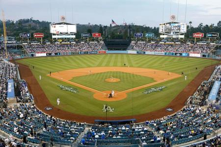 　ドジャースの本拠地ドジャースタジアム