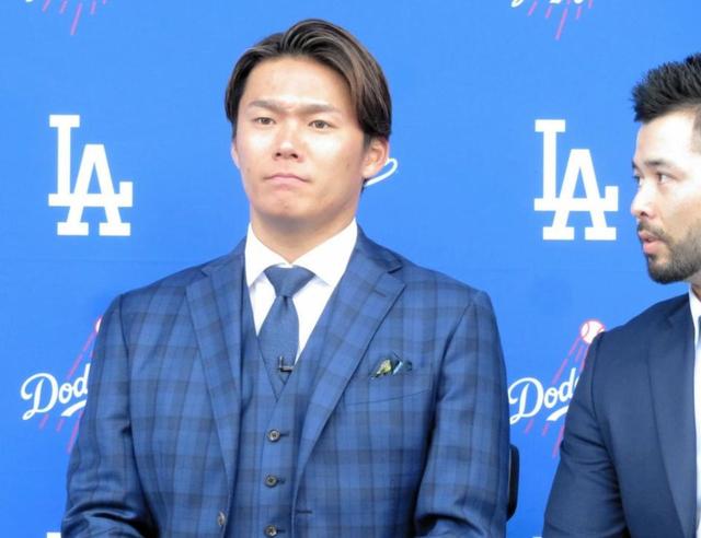 ドジャース入団の山本由伸が会見 通訳は代理人事務所の男性 米メディア