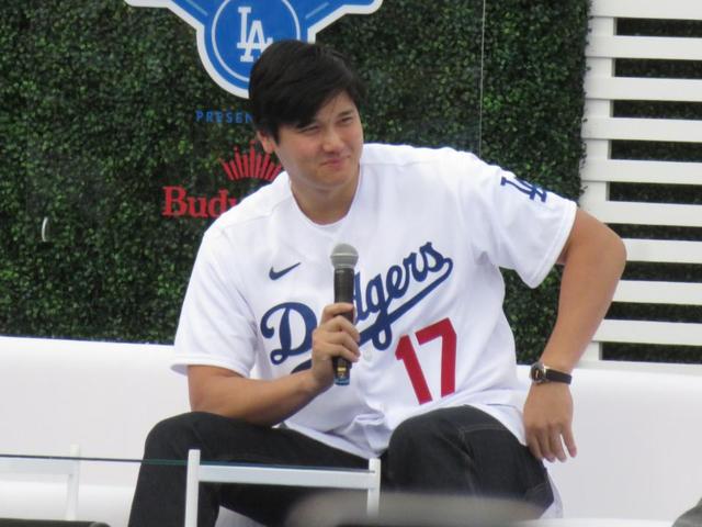 大谷翔平 背番号「17」のお礼にポルシェ「それくらい価値ある」/大