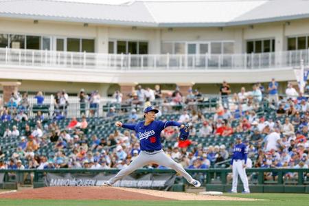 山本由伸　２回０封３Ｋ圧巻デビュー　昨季ワールドシリーズ覇者を１９球で料理「強いボール投げられた」自らも納得