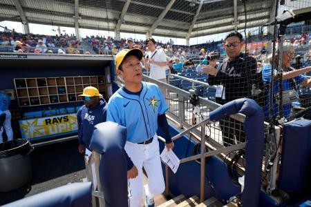 栗山英樹さんが「臨時コーチ」　大リーグ、レイズでベンチ入り