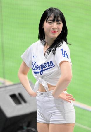 　ドジャース側を盛り上げた韓国のチアガール（撮影・伊藤笙子）