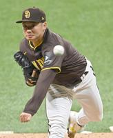 　５回表に登板した松井