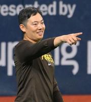 　開幕戦に臨む松井（撮影・伊藤笙子）