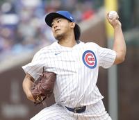 　ロッキーズ戦に先発でメジャー初登板し、６回を２安打無失点で初勝利を挙げたカブス・今永＝シカゴ（提供・共同通信社）