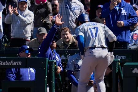 大谷、２試合連続の２号２ラン　鈴木は２点二塁打