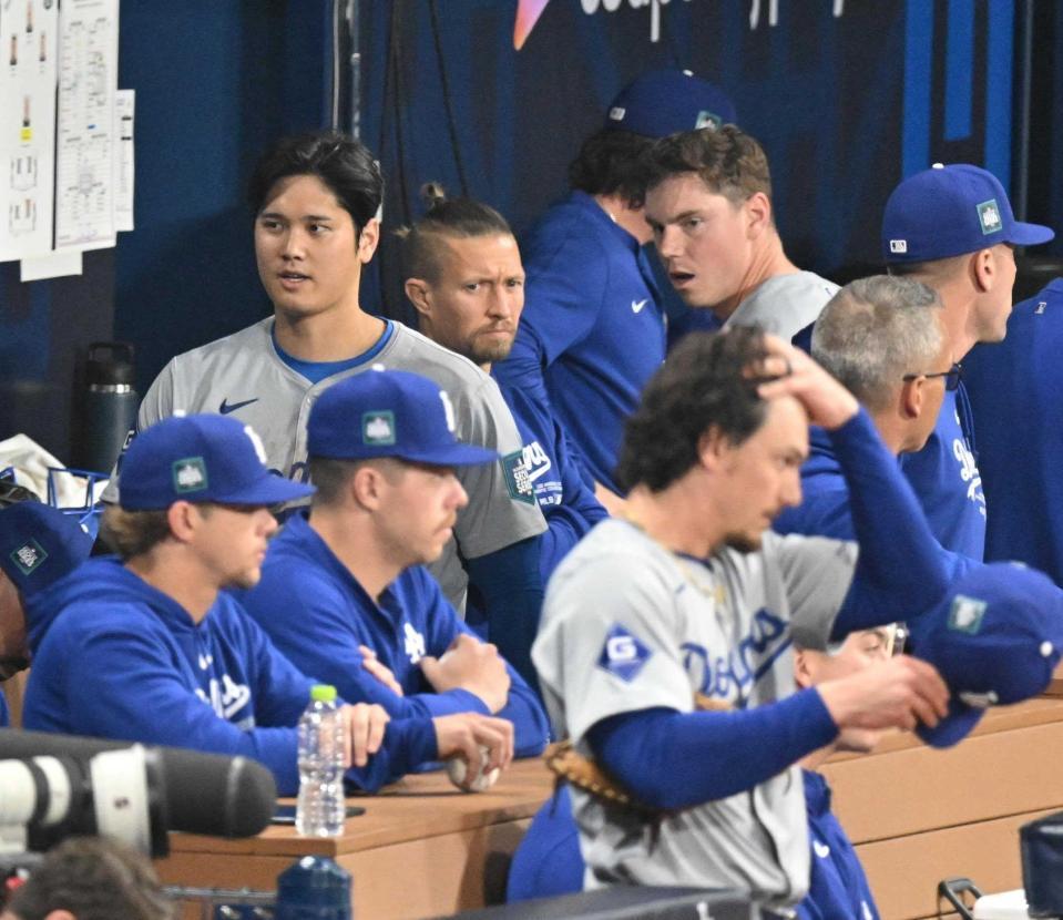 　ソウルシリーズでの大谷翔平とアウトマン（手前）＝３月２０日撮影