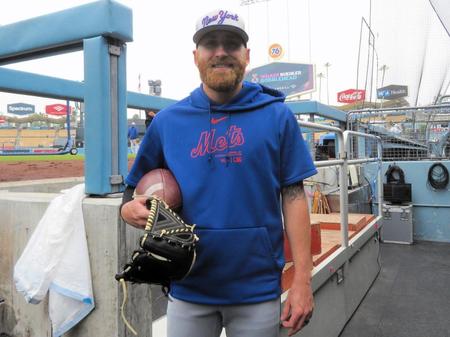 　西武に感謝するギャレット（撮影・小林信行）